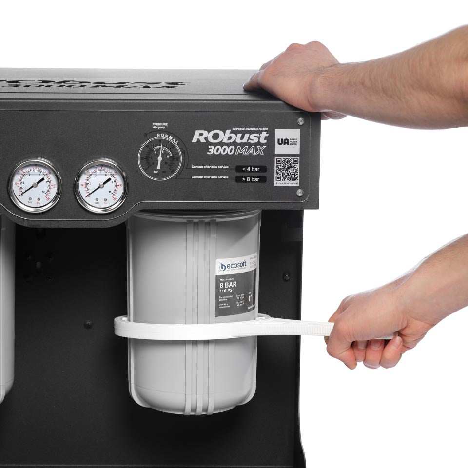Ecosoft RObust 3000MAX reverse osmosis filter with 150 LPH flow rate and compact design