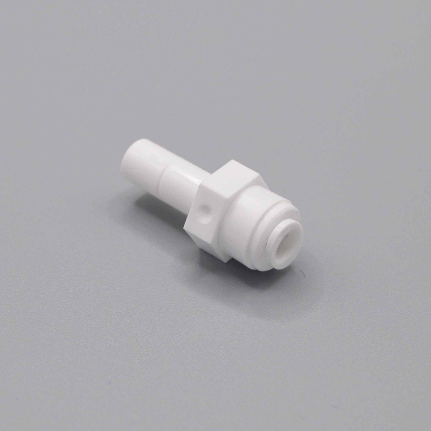 SC-S-S3P4 : SPECTRUM Connector Straight 3/8" Stem / 1/4" Push Fit