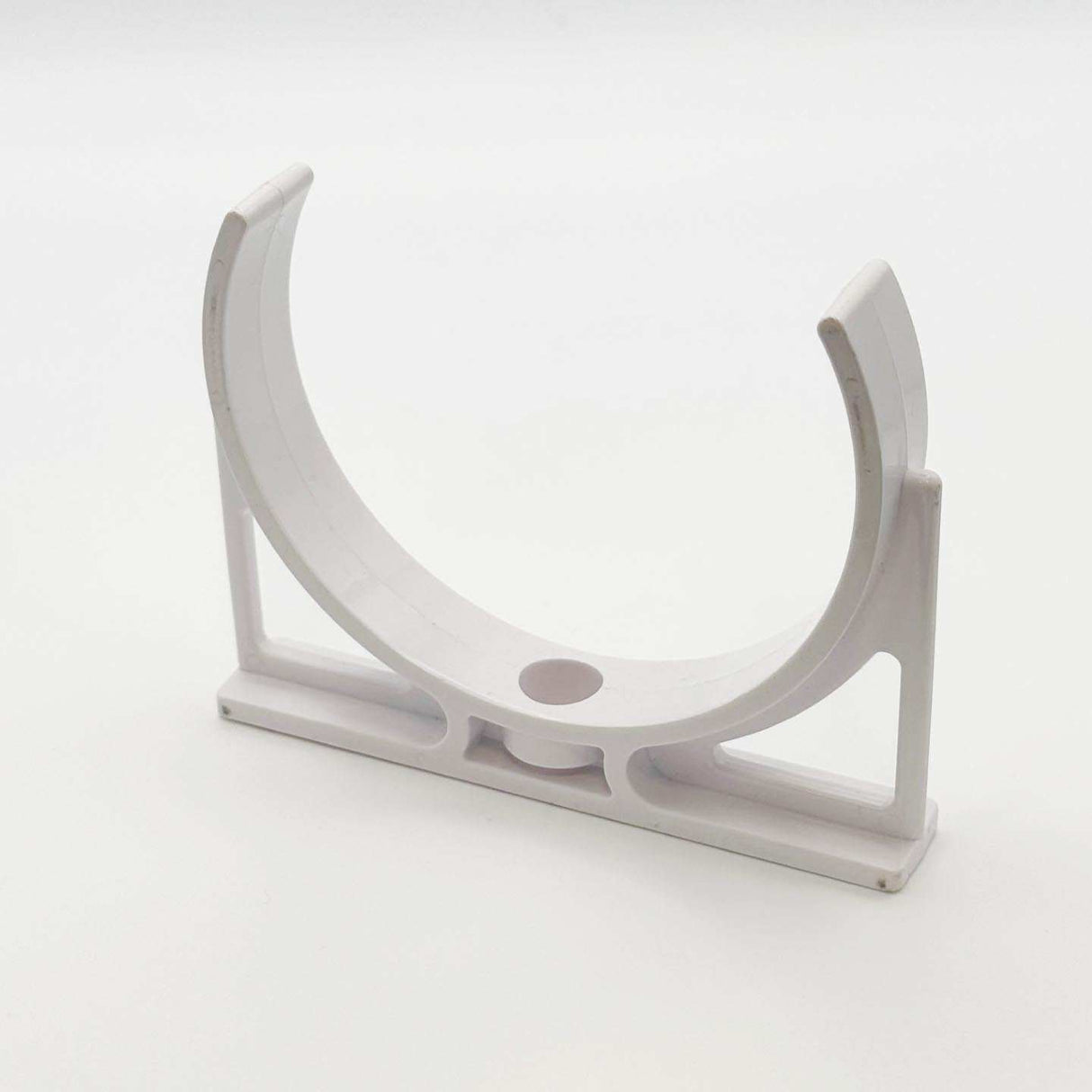 3 1/2" Inline Clip for secure support, durability, and easy installation by GAPS Water Treatment.