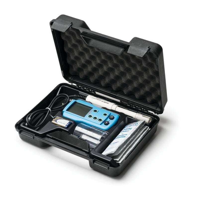 HI-9812-51 portable meter measuring pH, EC, TDS, and temperature with large LCD and multiparameter probe